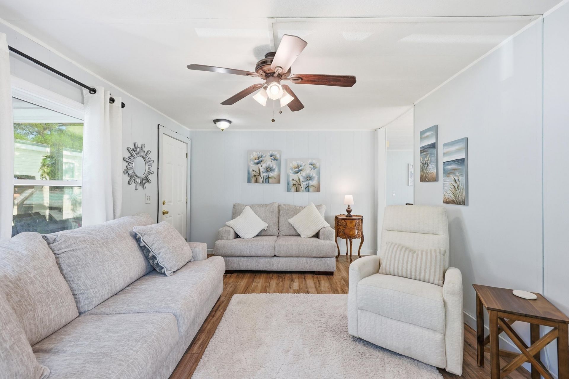 93 Burr Circle Photo 6