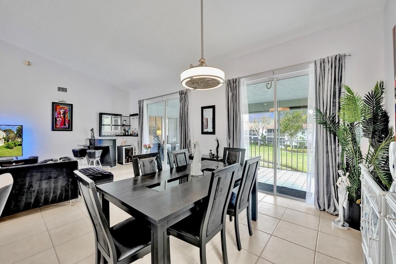 7669 Springwater Place, Unit 202, Boynton Beach, FL 33437 Photo