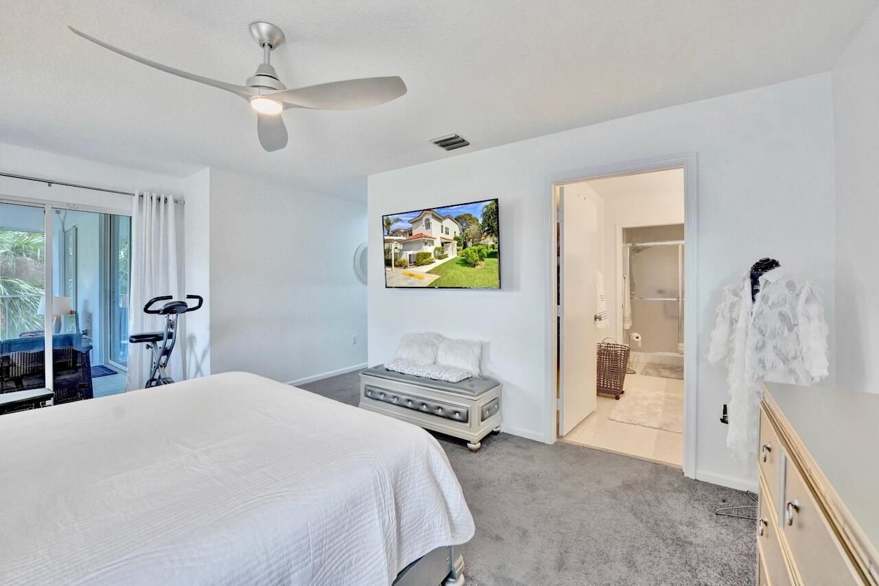 7669 Springwater Place, Unit 202, Boynton Beach, FL 33437 Photo