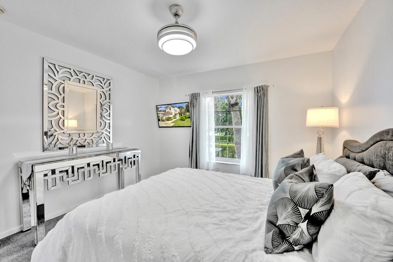 7669 Springwater Place, Unit 202, Boynton Beach, FL 33437 Photo