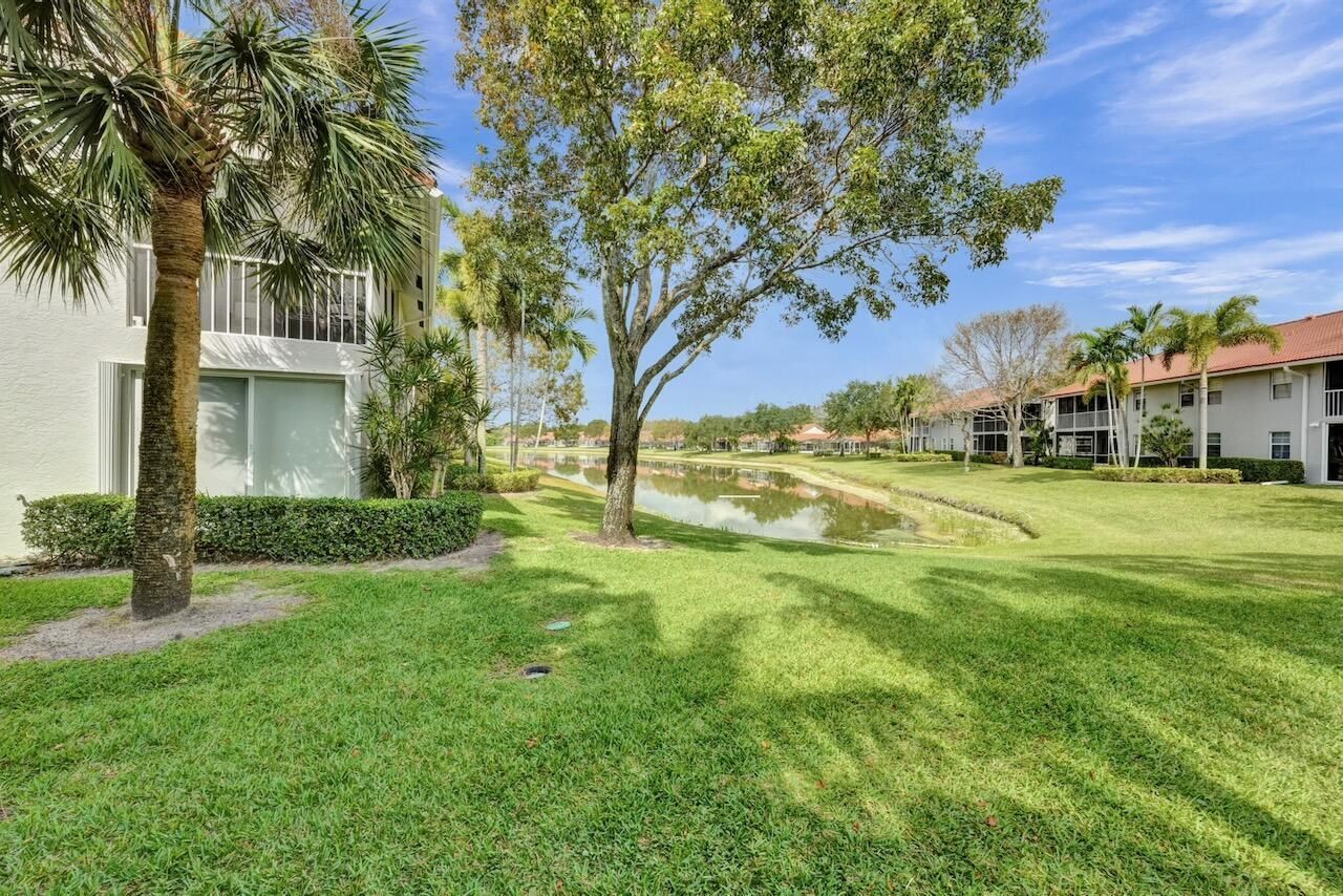 7669 Springwater Place, Unit 202, Boynton Beach, FL 33437 Photo