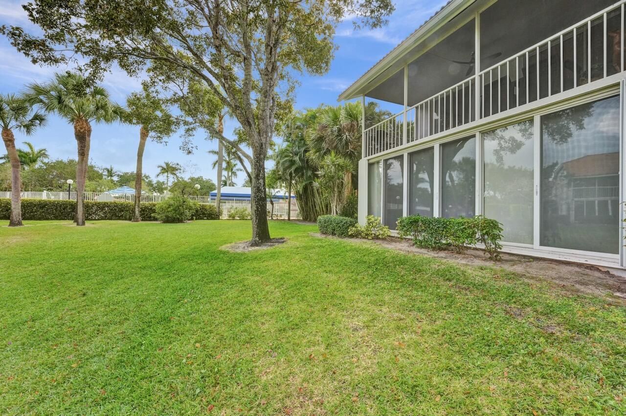 7669 Springwater Place, Unit 202, Boynton Beach, FL 33437 Photo