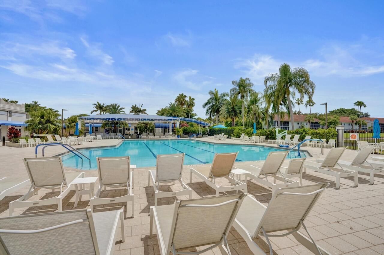 7669 Springwater Place, Unit 202, Boynton Beach, FL 33437 Photo