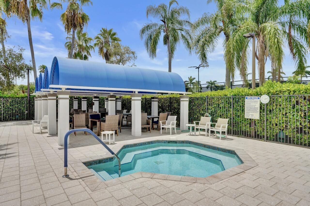 7669 Springwater Place, Unit 202, Boynton Beach, FL 33437 Photo