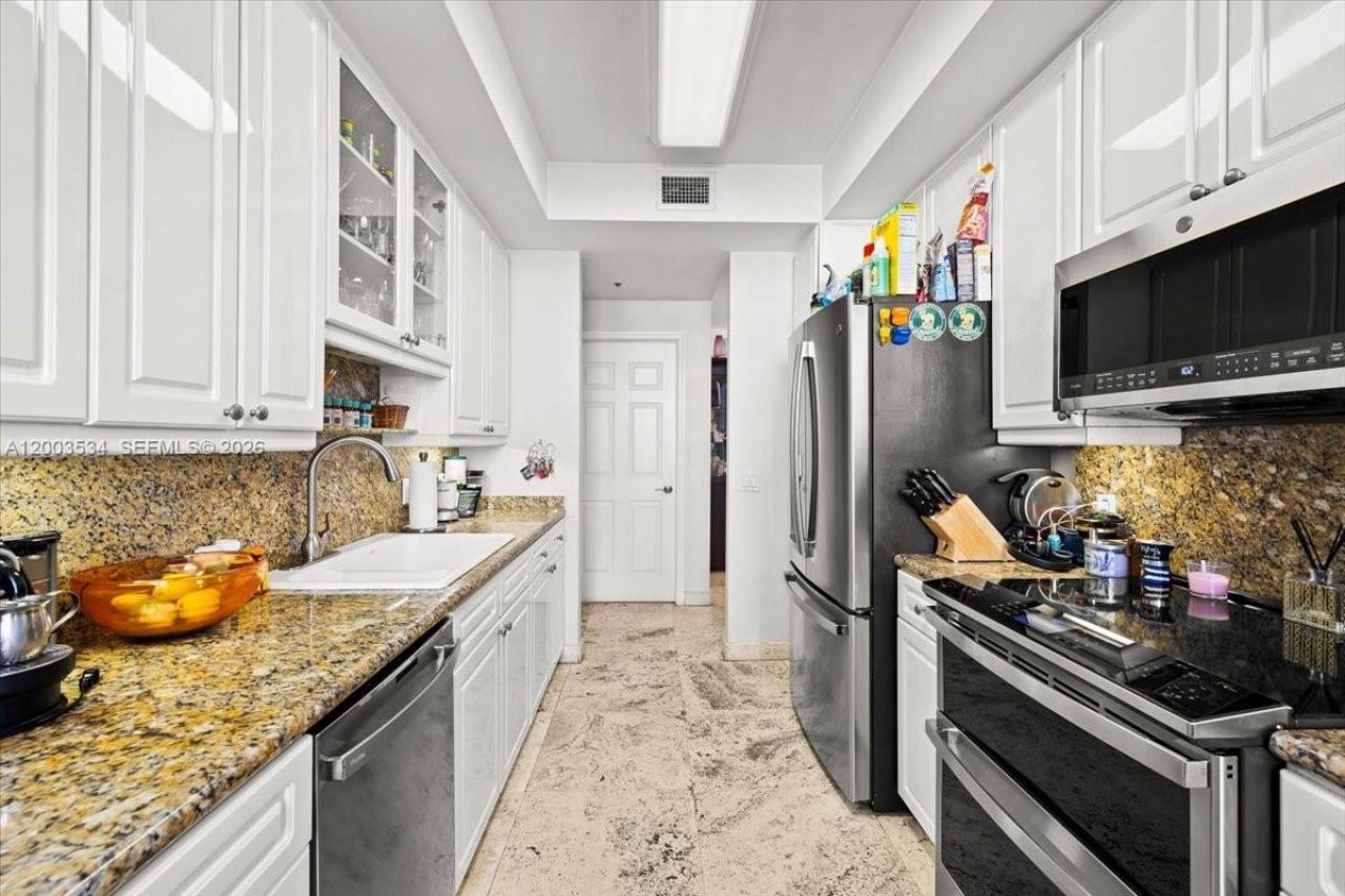 808 Brickell Key Dr, Unit 1205, Miami, FL 33131 Photo
