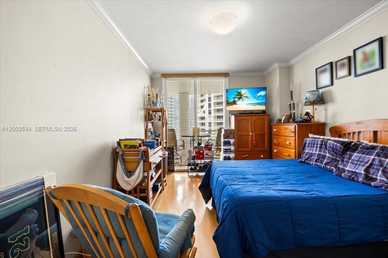 808 Brickell Key Dr, Unit 1205, Miami, FL 33131 Photo