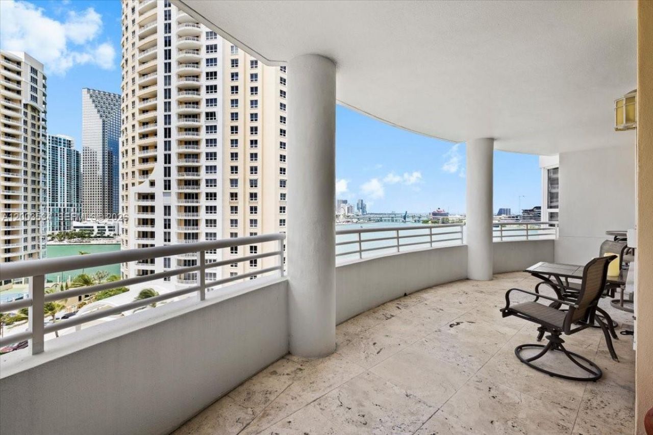 808 Brickell Key Dr, Unit 1205, Miami, FL 33131 Photo