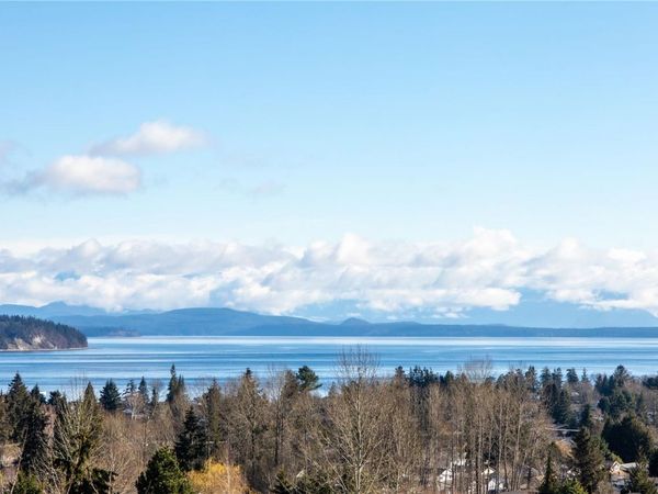 750 Nelson Rd , Campbell River, BC V9H 0A1