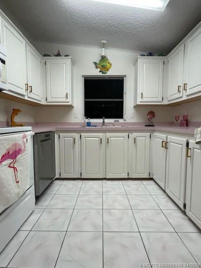 927 Nettles Boulevard, Jensen Beach, FL 34957 Photo