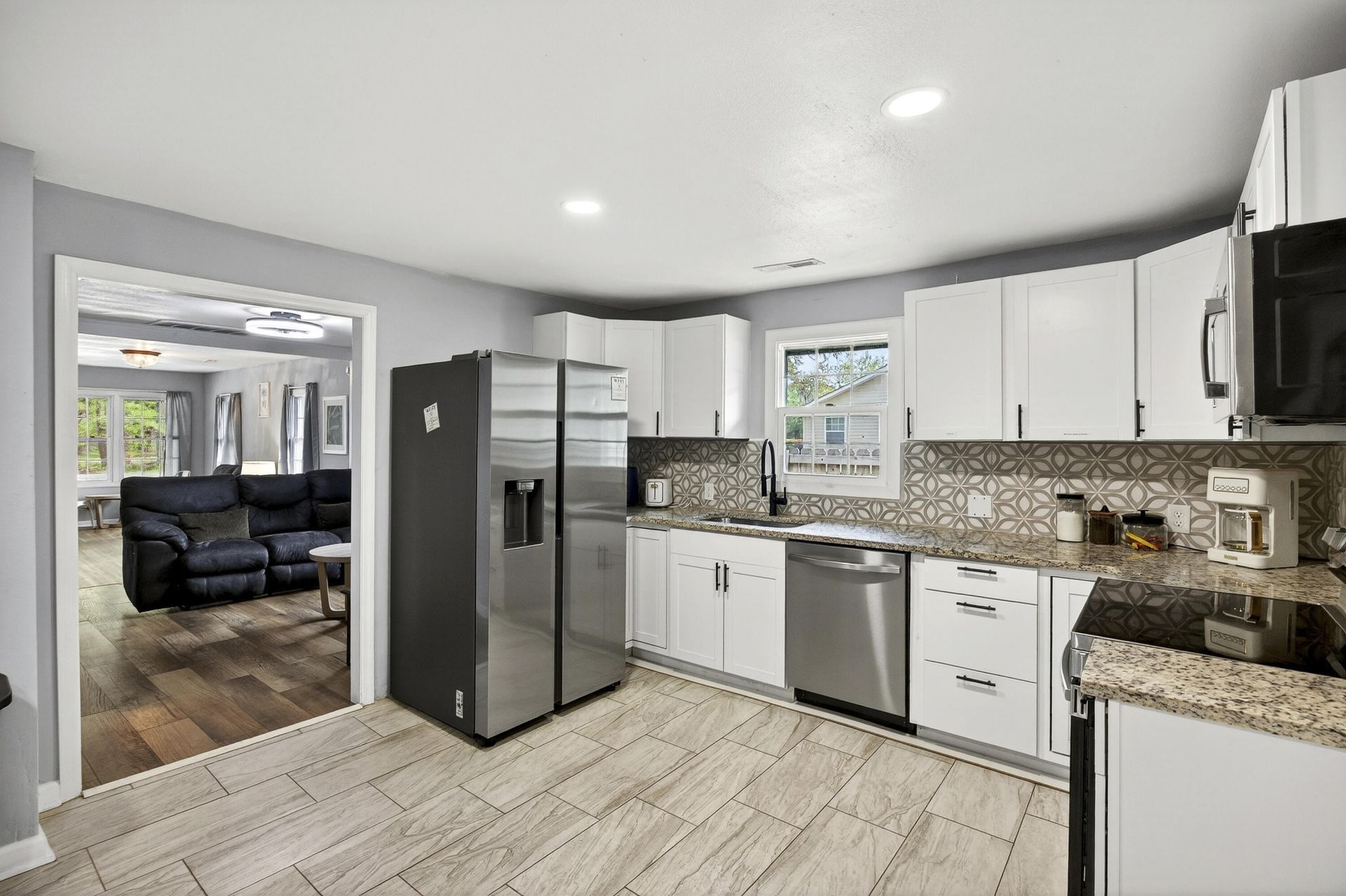 4317 Davison Road Photo 13