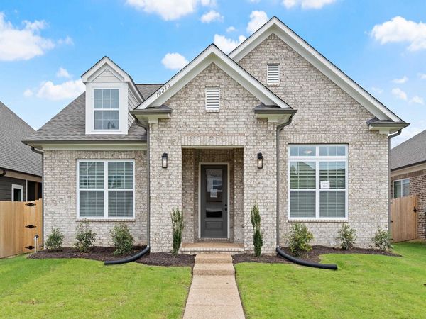 10230 LOUANNE DR, Collierville, TN 38017