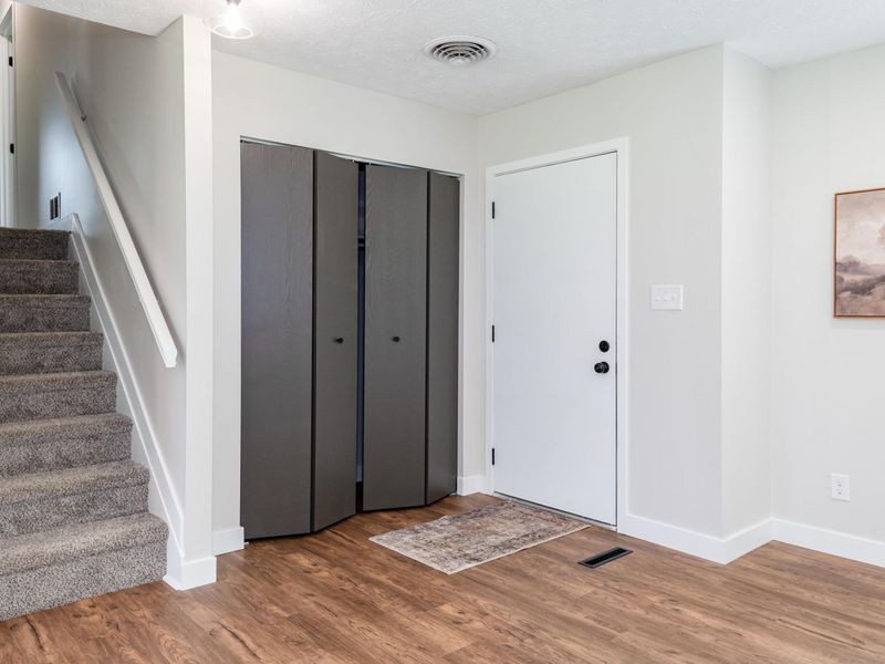 5775 E Casstown Clark Road, Casstown, OH 45312 Photo 5