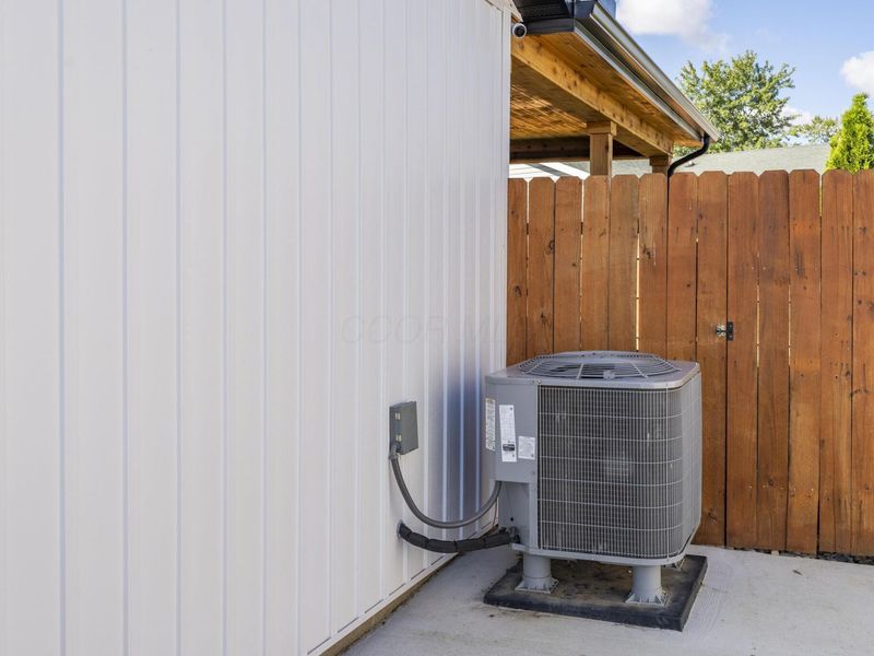 350 W Main Street, Mount Sterling, OH 43143 Photo 11