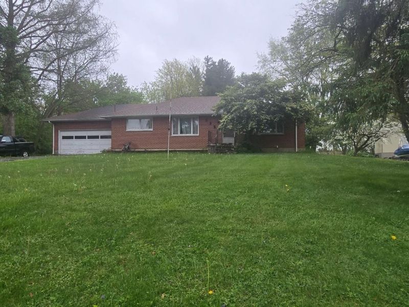 285 W Fancy Street, Blanchester, OH 45107 Photo 2