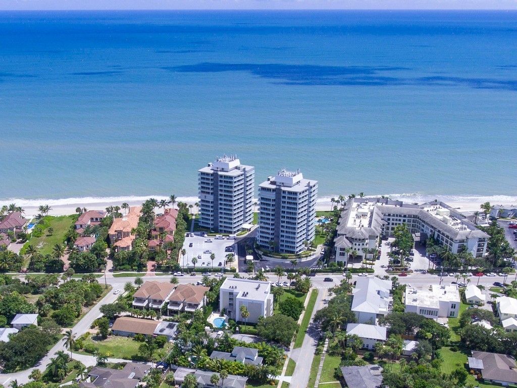 3555 Ocean Drive, Unit 203, Vero Beach, FL 32963 Photo