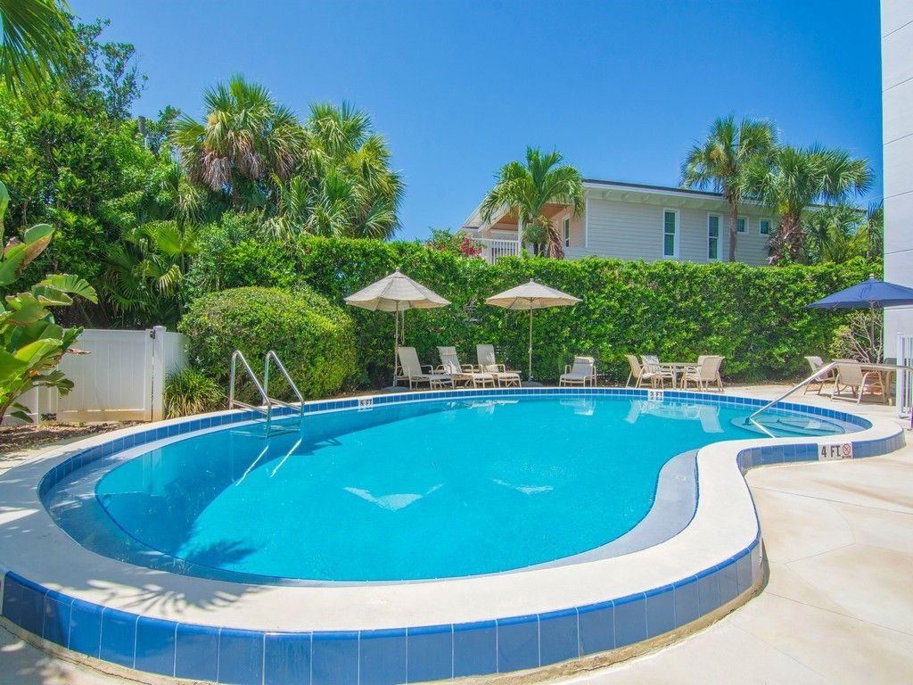 3555 Ocean Drive, Unit 203, Vero Beach, FL 32963 Photo