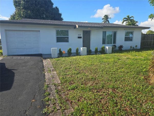 3531 NW 26th St , Lauderdale Lakes, FL 33311