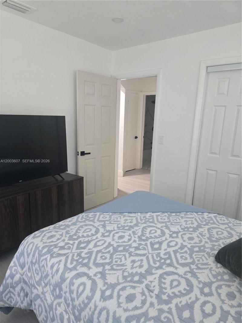 3531 NW 26th St , Lauderdale Lakes, FL 33311 Photo