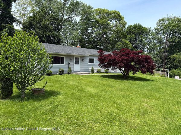 16 Trinity Place, Rhinebeck, NY 12572