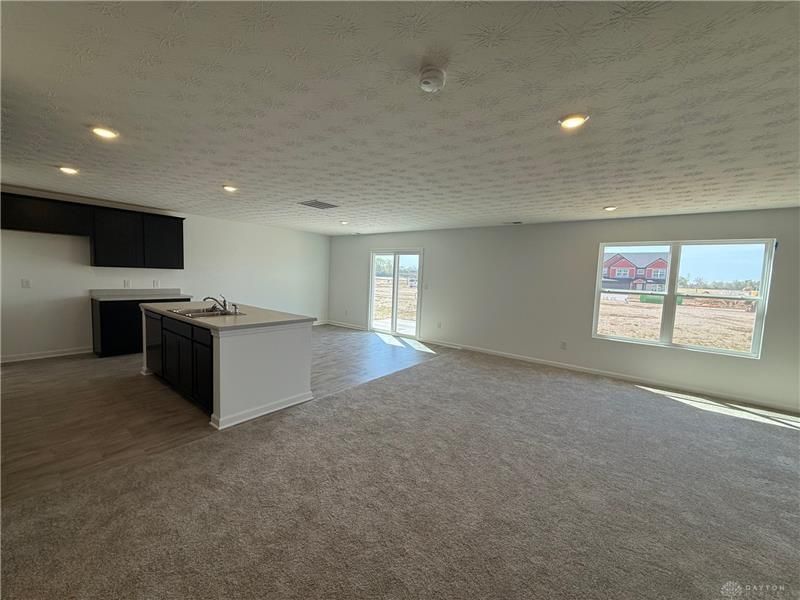 4005 Chakeres Avenue, Springfield, OH 45505 Photo 4