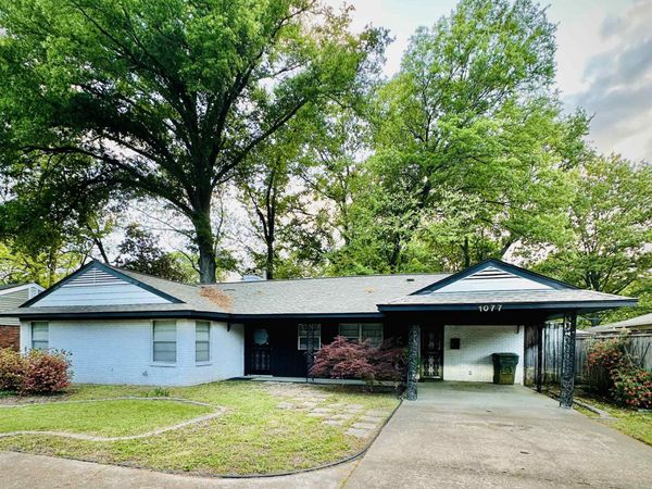 1077 S PERKINS DR, Memphis, TN 38117