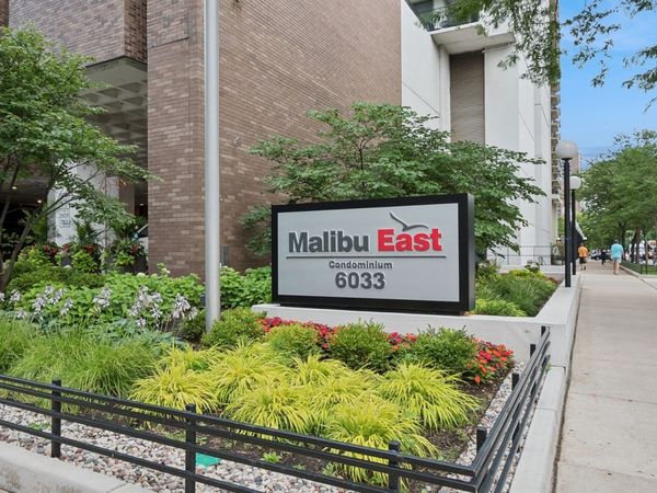 6033 N Sheridan Road, Unit 34M, Chicago, IL 60660