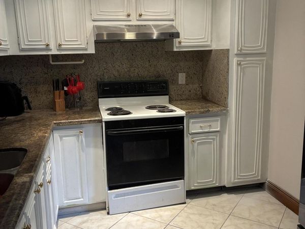 2821 Somerset Drive, Unit 203, Lauderdale Lakes, FL 33311