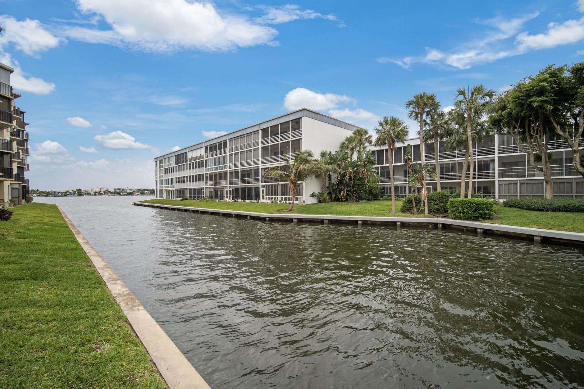 200 Waterway Drive S, Unit 209, Lantana, FL 33462 Photo