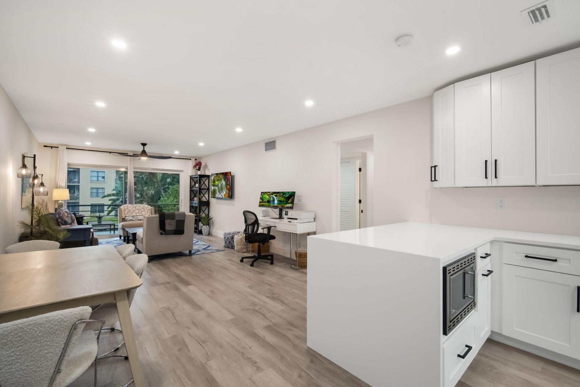 200 Waterway Drive S, Unit 209, Lantana, FL 33462 Photo