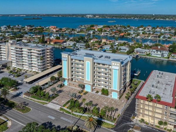 125 ISLAND WAY , Unit 402, CLEARWATER BEACH, FL 33767