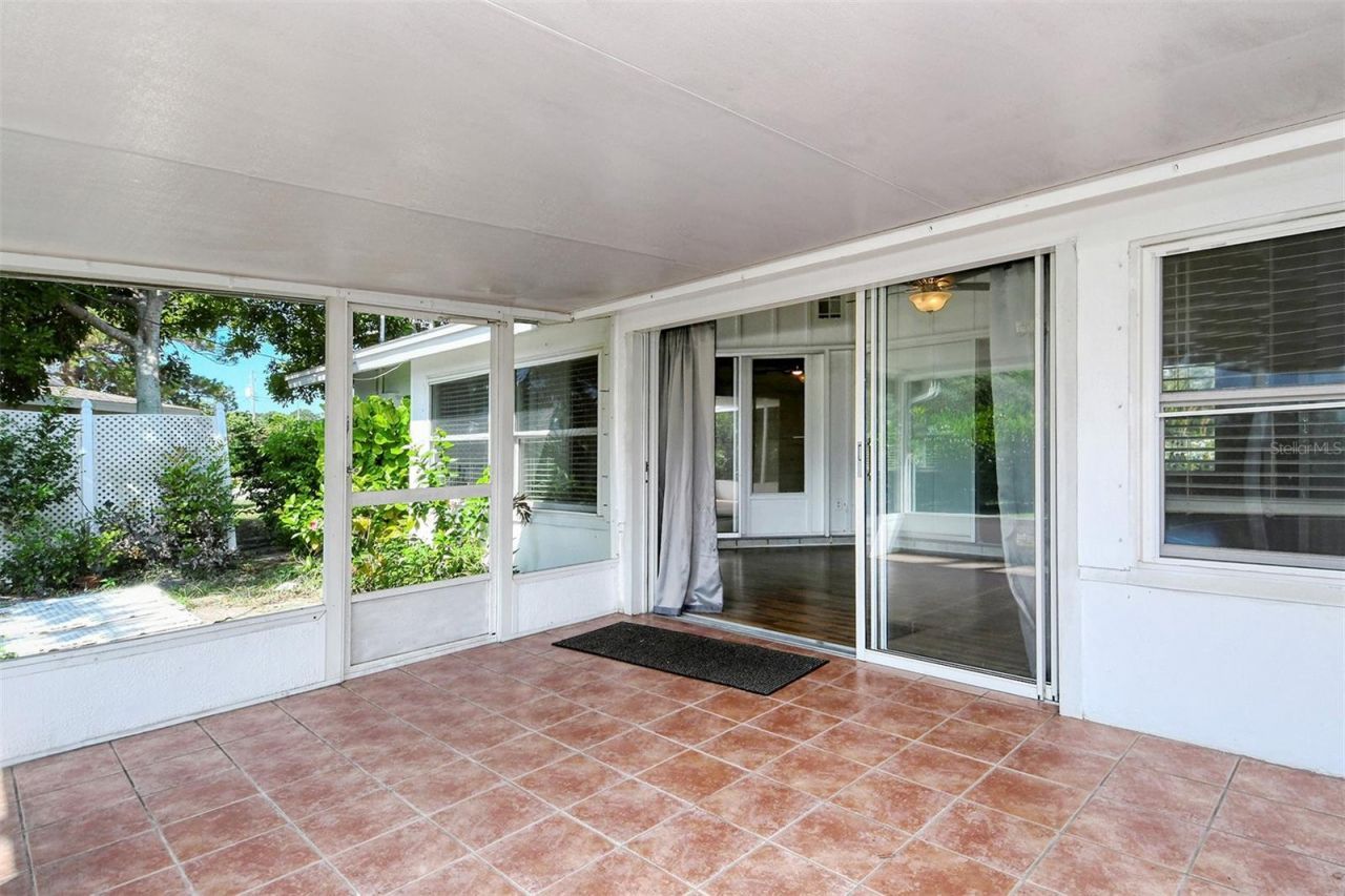 2512 Post Road , Sarasota, FL 34231 Photo