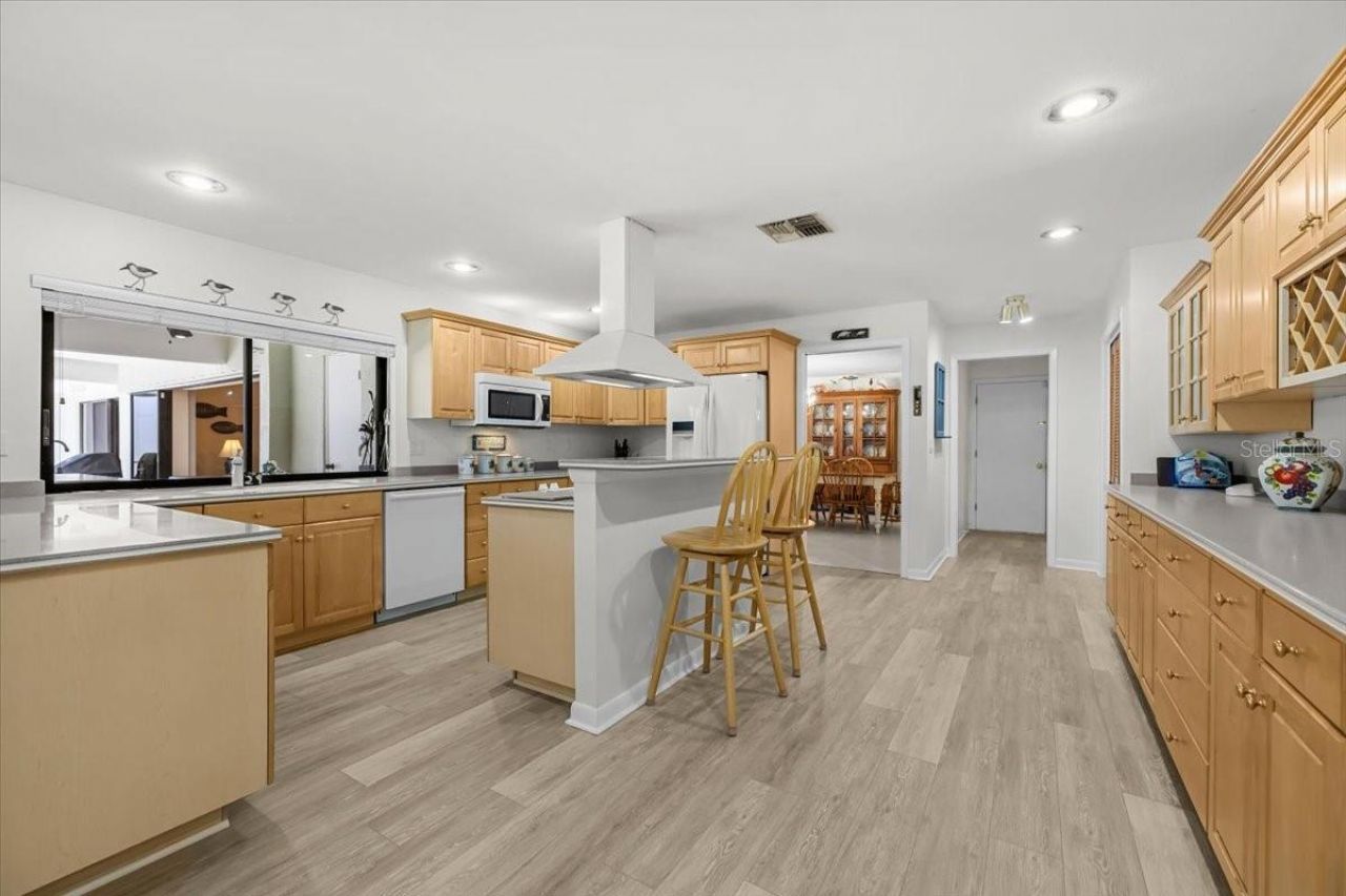 3111 Hyde Park Drive, Clearwater, FL 33761 Photo