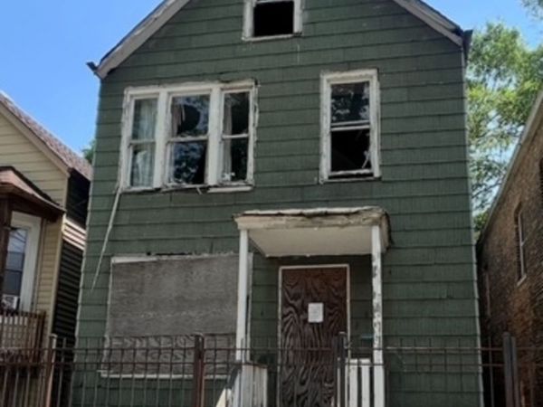 8207 S South Shore Drive , Chicago, IL 60617