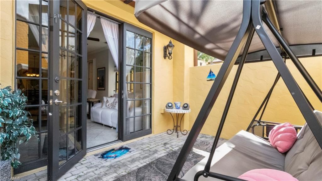 9080 Chula Vista St , Unit 10401, Naples, FL 34113 Photo