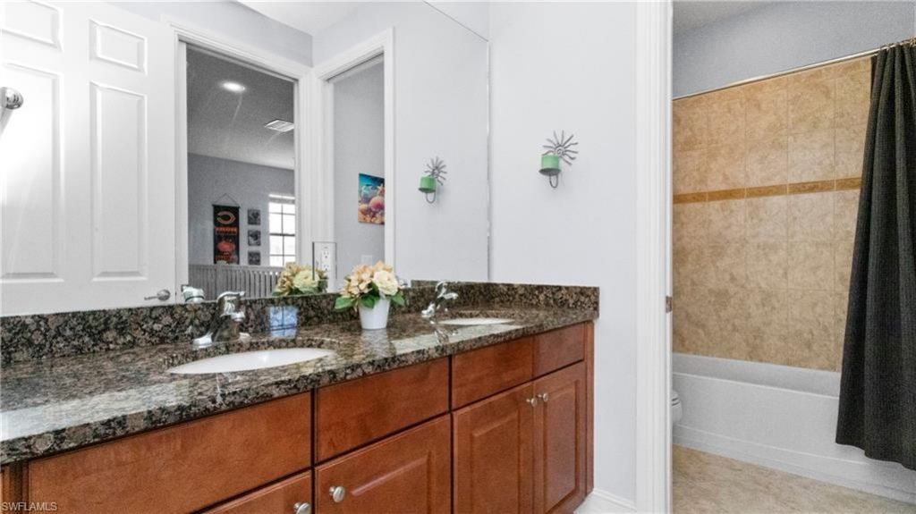 9080 Chula Vista St, Unit 10401, Naples, FL 34113 Photo