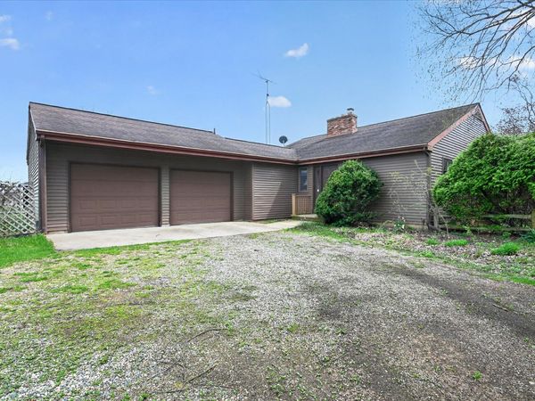 15300 20 Mile Road, Marshall, MI 49068