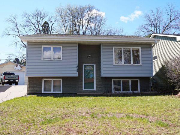 1253 Clark Street , Saint Paul, MN 55130