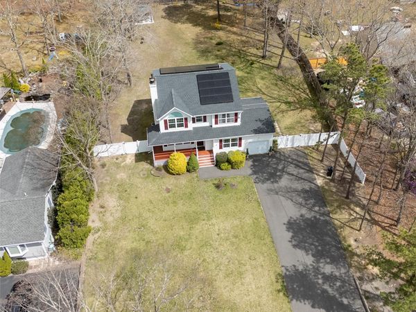 49 S Cozine Road, Center Moriches, NY 11934