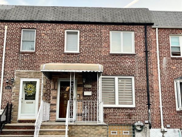 6372 76th Street , Middle Village, NY 11379