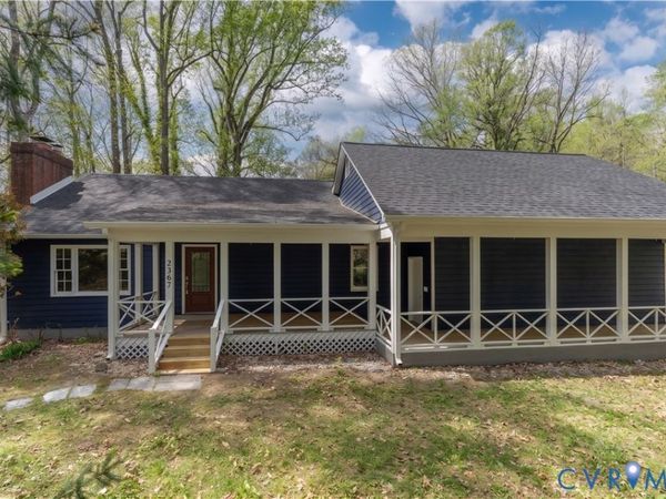 2367 N Lakeshore Drive, Louisa, VA 23093