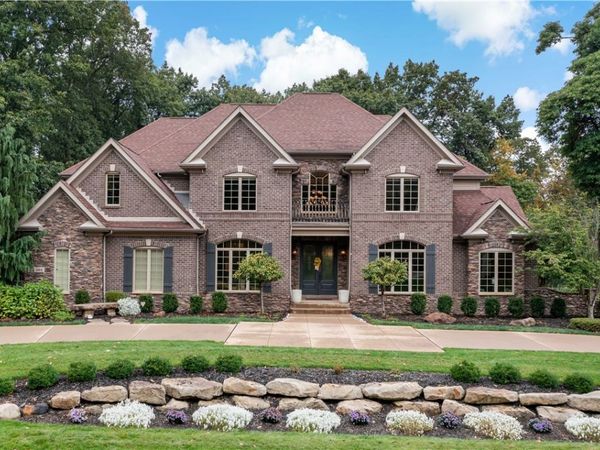 201 MacFadden Dr, Gibsonia, PA 15044