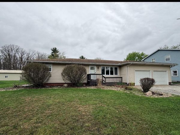 5828 W 122nd Avenue , Crown Point, IN 46307