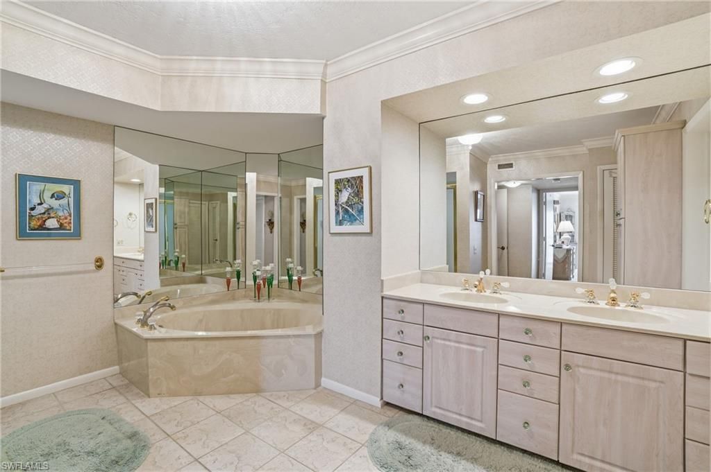 4401 Gulf Shore Blvd N, Unit 1206, Naples, FL 34103 Photo