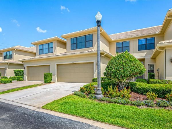 2527 SILVERBACK COURT , PALM HARBOR, FL 34684