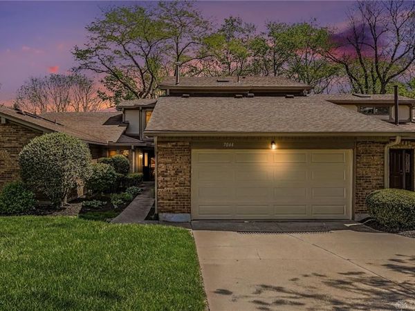 7044 Fallen Oak, Centerville, OH 45459