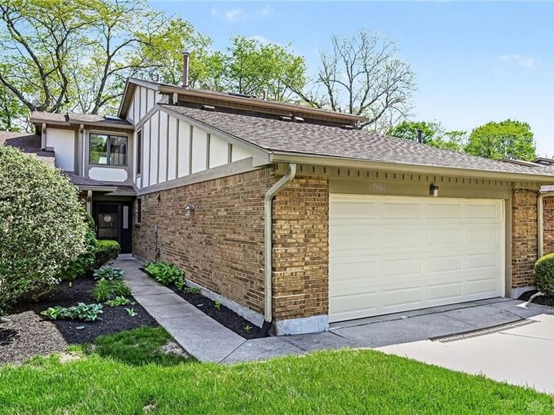 7044 Fallen Oak, Centerville, OH 45459 Photo 2