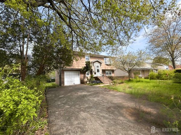 74 Washington Avenue, Iselin, NJ 08830