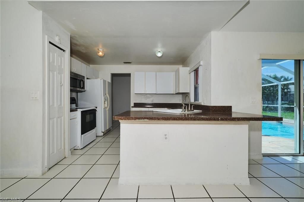 2813 SW 43rd St, Cape Coral, FL 33914 Photo