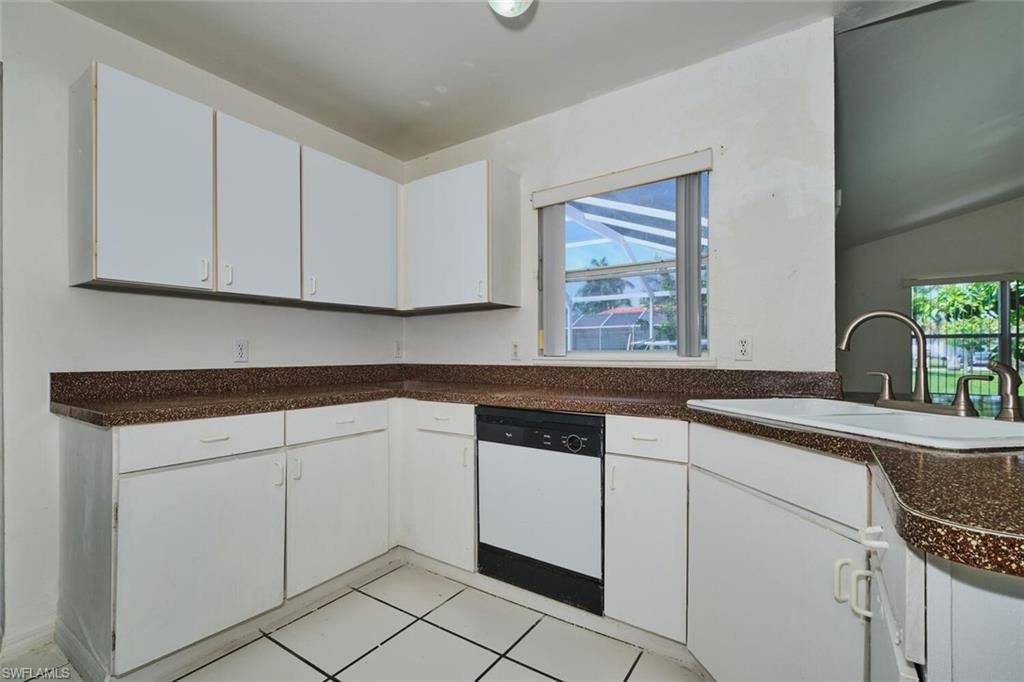 2813 SW 43rd St, Cape Coral, FL 33914 Photo