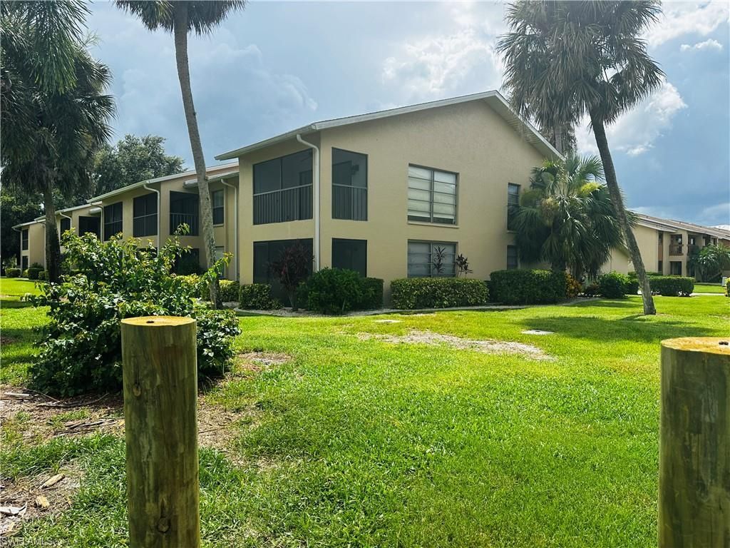 15320 Moonraker Ct, Unit 209, North Fort Myers, FL 33917 Photo